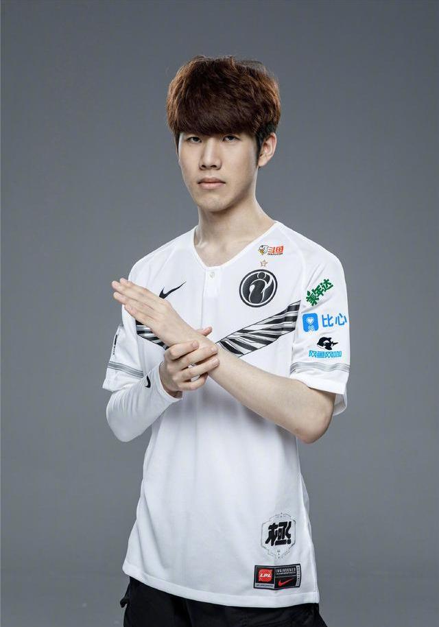 但正如许多 但正如许多